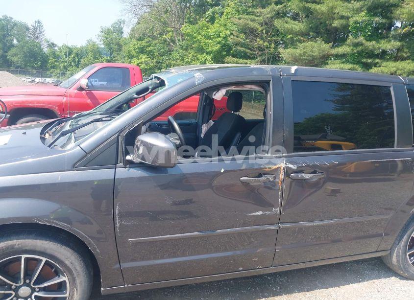 Photo 12 of 2016 Dodge Grand CARAVAN SE PLUS (VIN 2C4RDGBG0GR103353)