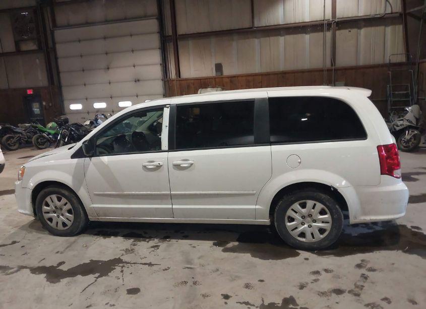 Photo 13 of 2016 Dodge Grand CARAVAN SE (VIN 2C4RDGBG0GR143545)