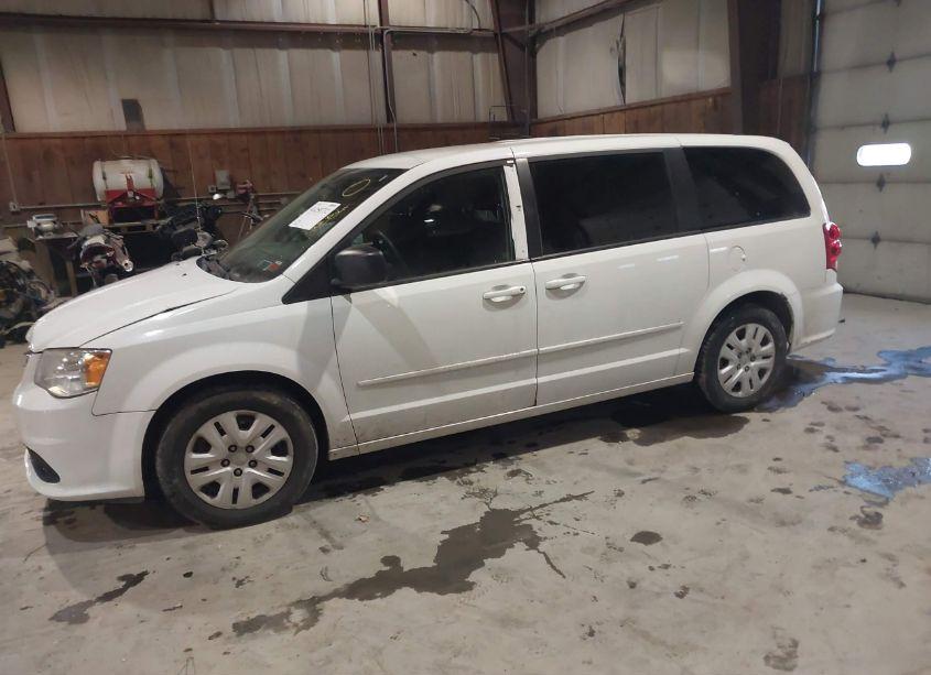 Photo 2 of 2016 Dodge Grand CARAVAN SE (VIN 2C4RDGBG0GR143545)