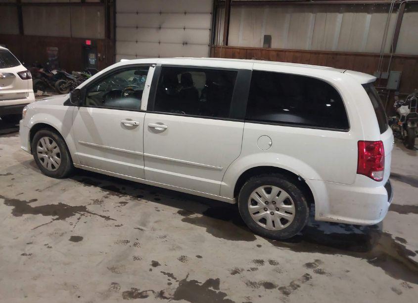 Photo 3 of 2016 Dodge Grand CARAVAN SE (VIN 2C4RDGBG0GR143545)