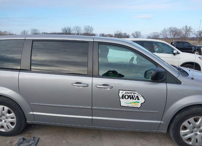 Photo 13 of 2016 Dodge Grand CARAVAN SE (VIN 2C4RDGBG0GR147112)