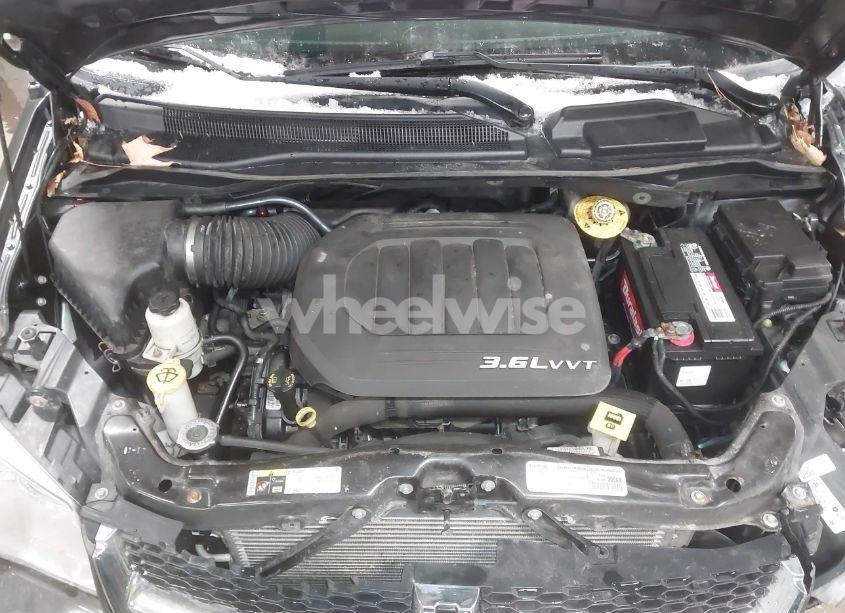 Photo 10 of 2016 Dodge Grand CARAVAN SE (VIN 2C4RDGBG0GR226151)