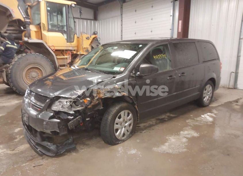 Photo 2 of 2016 Dodge Grand CARAVAN SE (VIN 2C4RDGBG0GR226151)