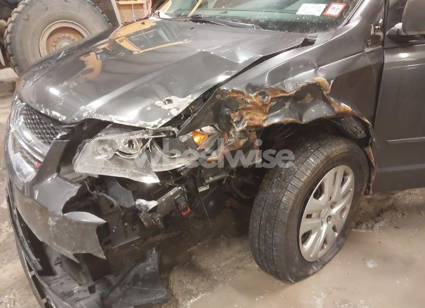 Photo 6 of 2016 Dodge Grand CARAVAN SE (VIN 2C4RDGBG0GR226151)