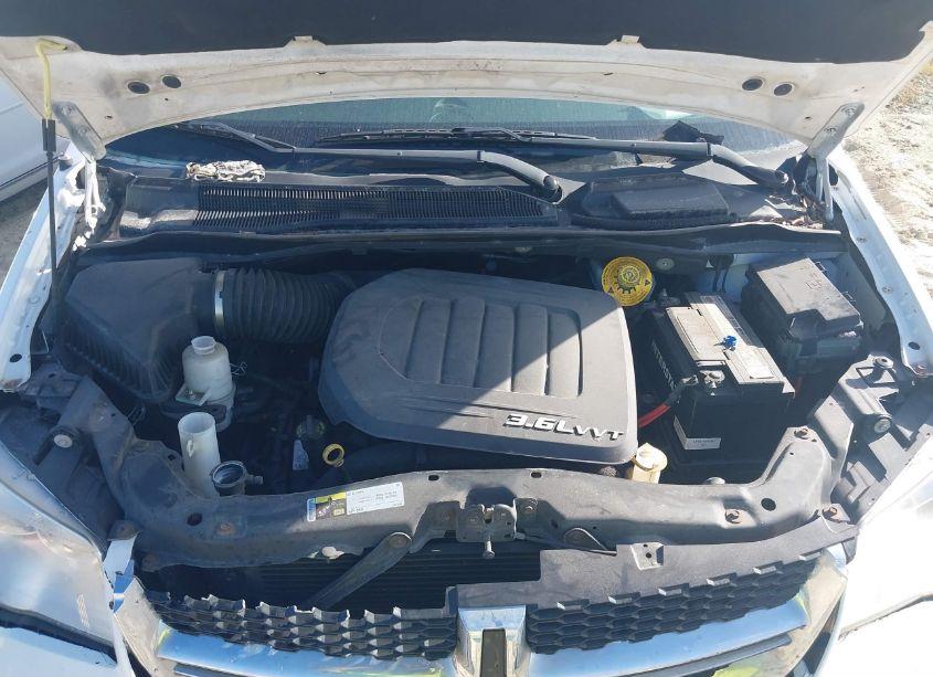 Photo 10 of 2016 Dodge Grand CARAVAN AMERICAN VALUE PKG (VIN 2C4RDGBG0GR351067)