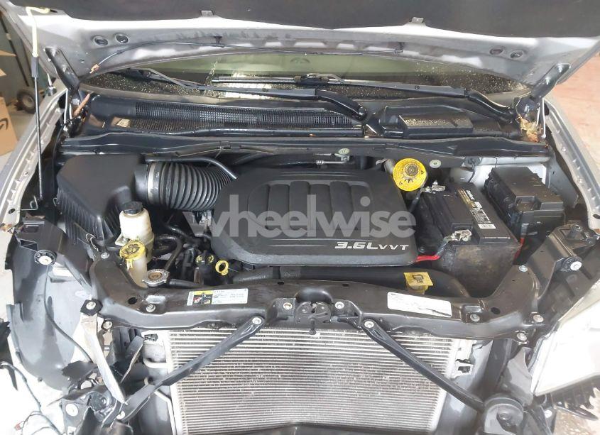 Photo 10 of 2016 Dodge Grand CARAVAN SE (VIN 2C4RDGBG0GR373991)