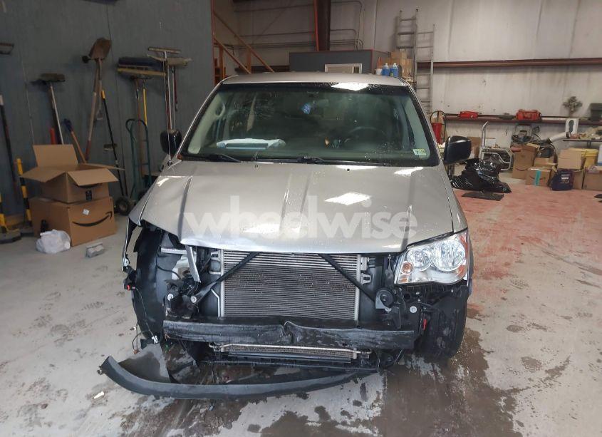 Photo 13 of 2016 Dodge Grand CARAVAN SE (VIN 2C4RDGBG0GR373991)