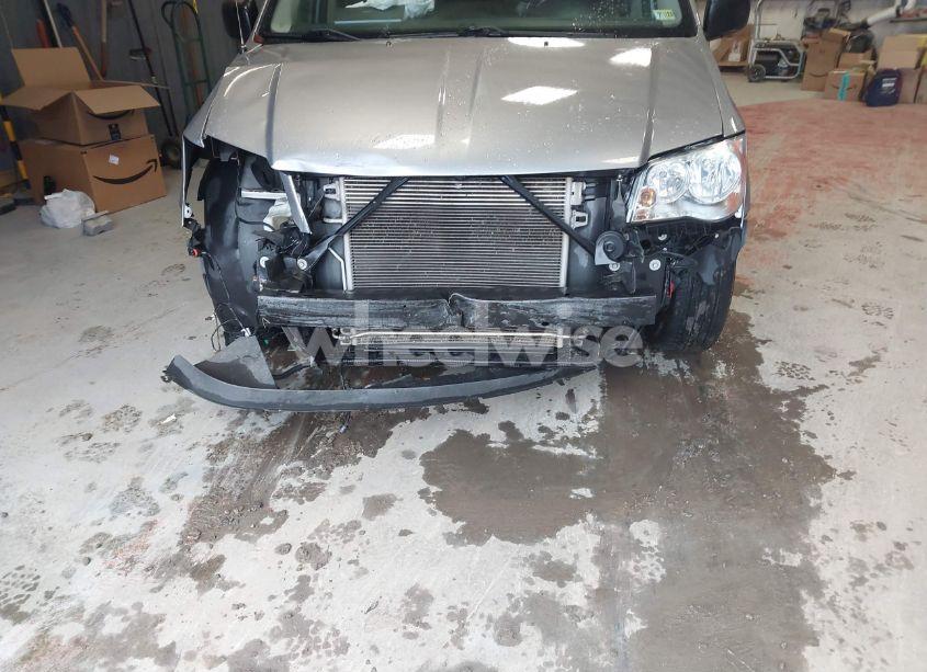 Photo 6 of 2016 Dodge Grand CARAVAN SE (VIN 2C4RDGBG0GR373991)