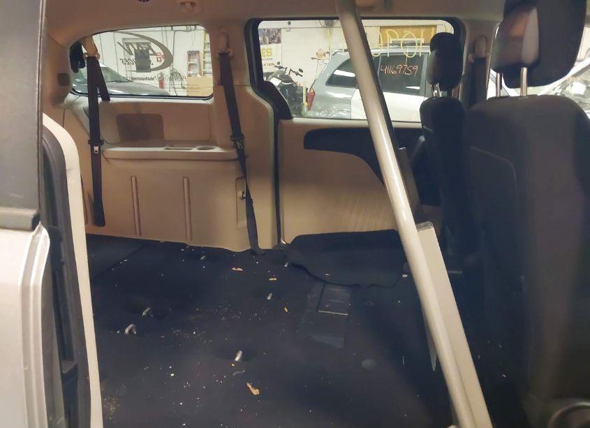 Photo 8 of 2016 Dodge Grand CARAVAN SE (VIN 2C4RDGBG0GR378155)