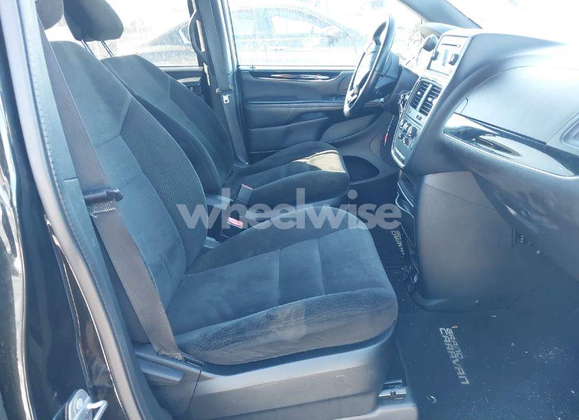 Photo 5 of 2016 Dodge Grand CARAVAN SE PLUS (VIN 2C4RDGBG0GR378494)