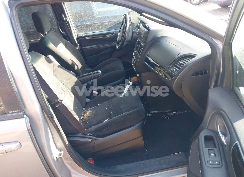 Photo 5 of 2016 Dodge Grand CARAVAN SE PLUS (VIN 2C4RDGBG0GR392251)