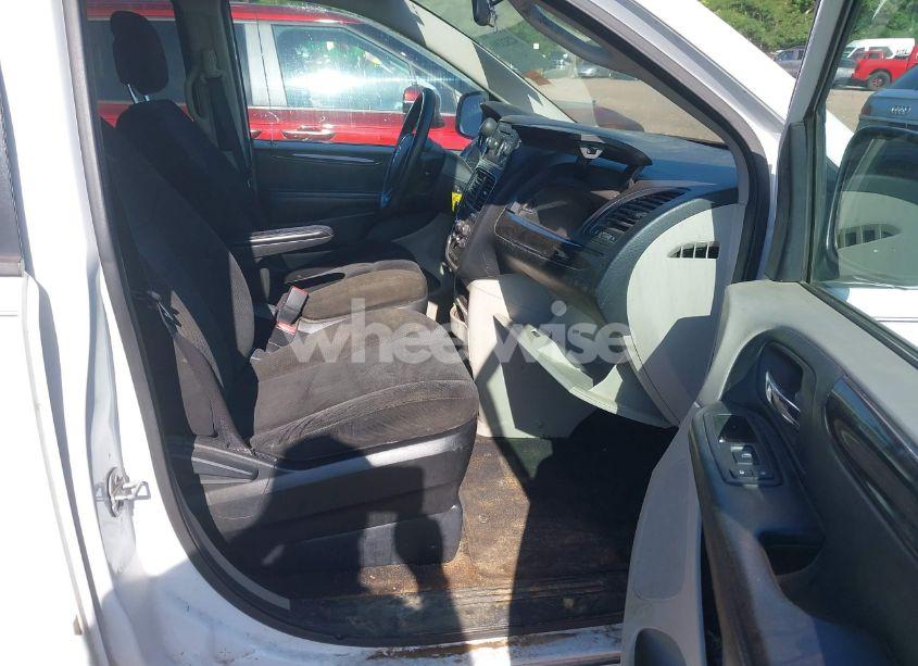 Photo 5 of 2017 Dodge Grand CARAVAN SE (VIN 2C4RDGBG0HR624803)