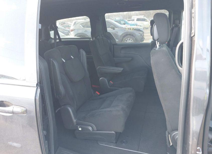 Photo 8 of 2017 Dodge Grand CARAVAN SE PLUS (VIN 2C4RDGBG0HR648549)