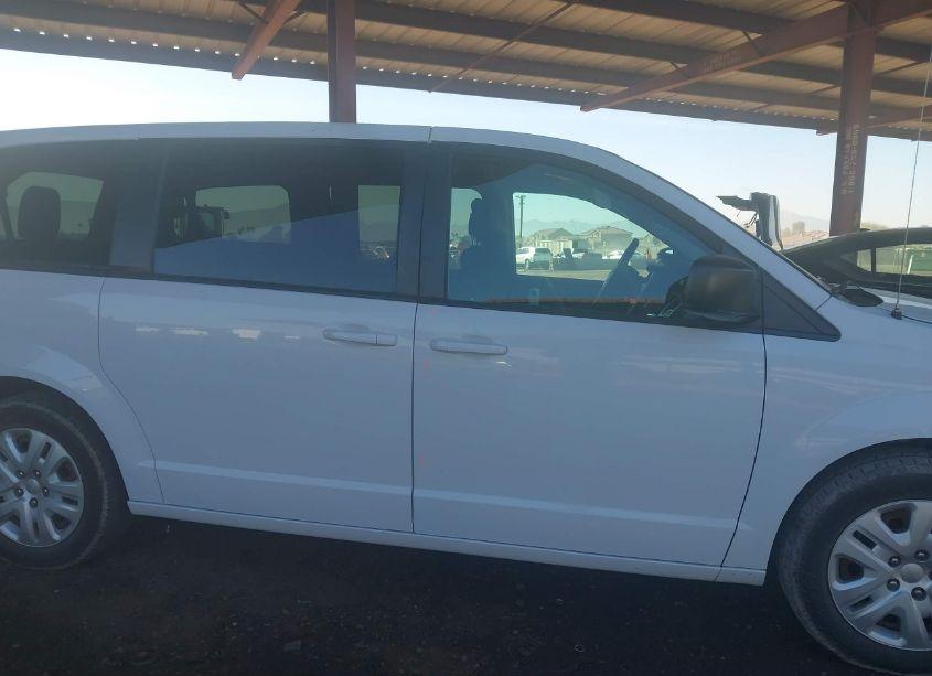 Photo 14 of 2018 Dodge Grand CARAVAN SE (VIN 2C4RDGBG0JR137946)