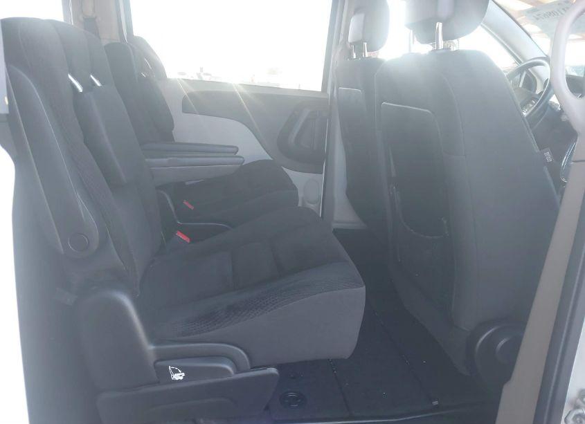 Photo 8 of 2018 Dodge Grand CARAVAN SE (VIN 2C4RDGBG0JR137946)