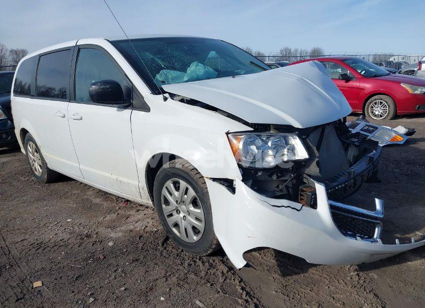 2018 Dodge Grand CARAVAN SE (VIN 2C4RDGBG0JR138241) main photo