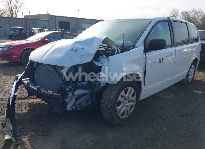 Photo 2 of 2018 Dodge Grand CARAVAN SE (VIN 2C4RDGBG0JR138241)