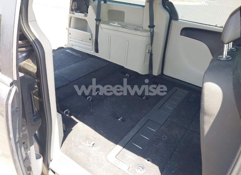 Photo 8 of 2018 Dodge Grand CARAVAN SE (VIN 2C4RDGBG0JR170364)