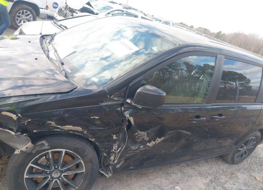 Photo 14 of 2018 Dodge Grand CARAVAN SE PLUS (VIN 2C4RDGBG0JR198875)