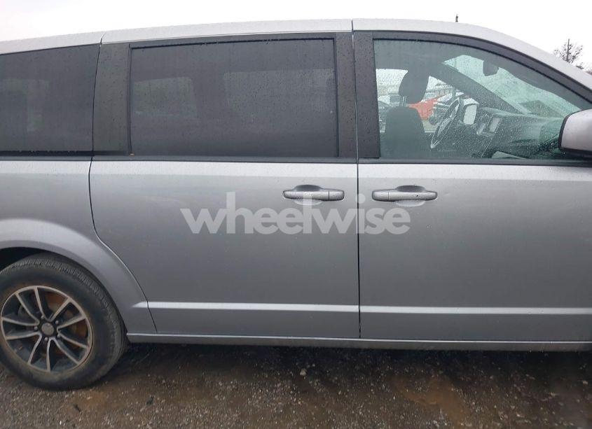 Photo 13 of 2018 Dodge Grand CARAVAN SE PLUS (VIN 2C4RDGBG0JR202679)