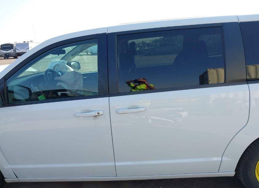 Photo 14 of 2018 Dodge Grand CARAVAN SE (VIN 2C4RDGBG0JR273445)