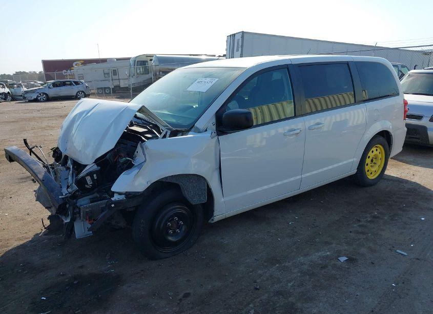 Photo 2 of 2018 Dodge Grand CARAVAN SE (VIN 2C4RDGBG0JR273445)