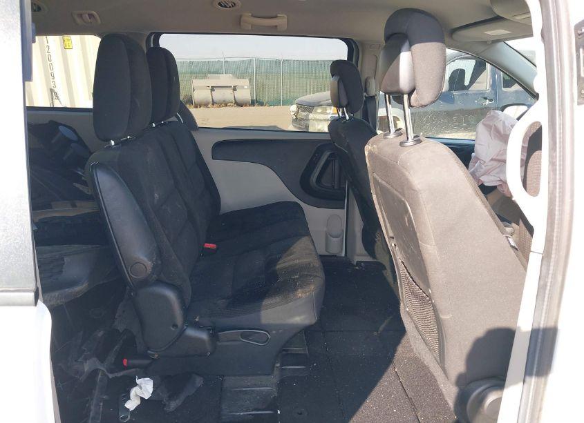 Photo 8 of 2018 Dodge Grand CARAVAN SE (VIN 2C4RDGBG0JR273445)