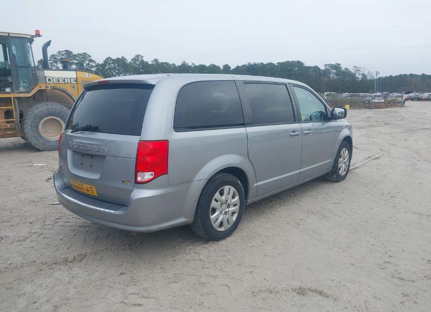 Photo 4 of 2018 Dodge Grand CARAVAN SE (VIN 2C4RDGBG0JR339864)