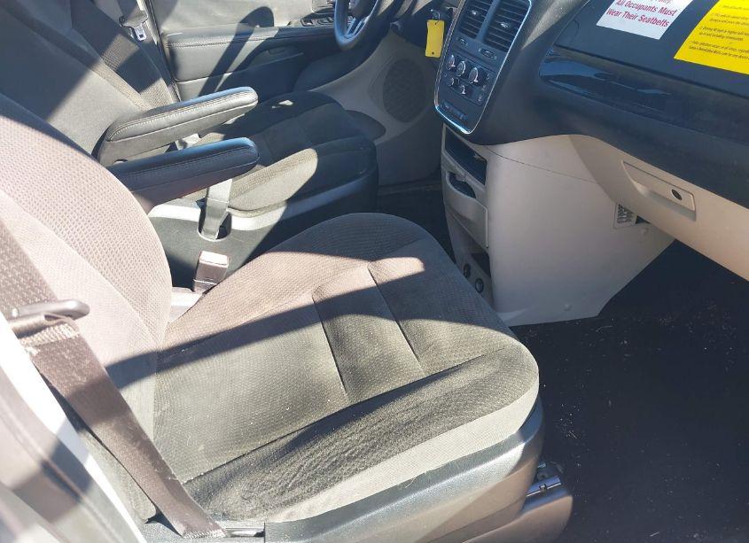 Photo 5 of 2018 Dodge Grand CARAVAN SE (VIN 2C4RDGBG0JR339864)