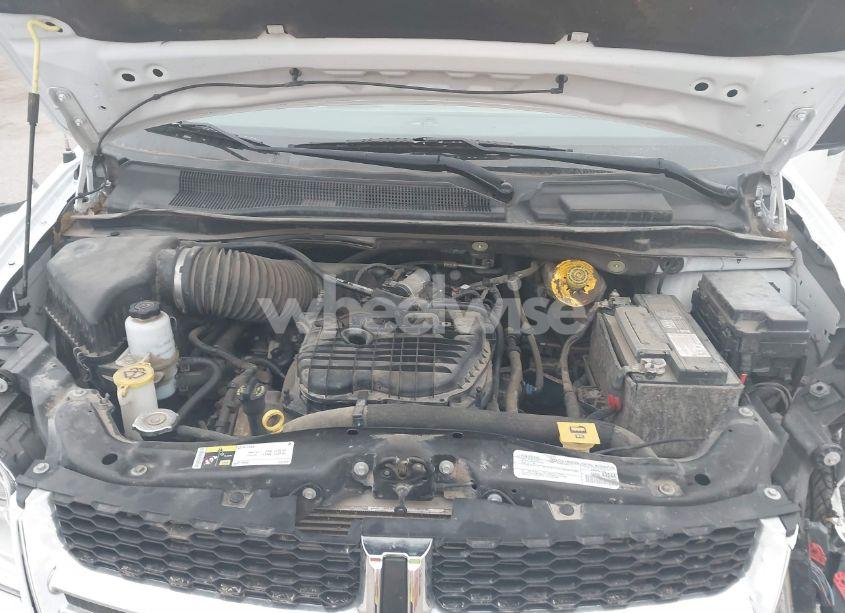 Photo 10 of 2019 Dodge Grand CARAVAN SE (VIN 2C4RDGBG0KR601271)