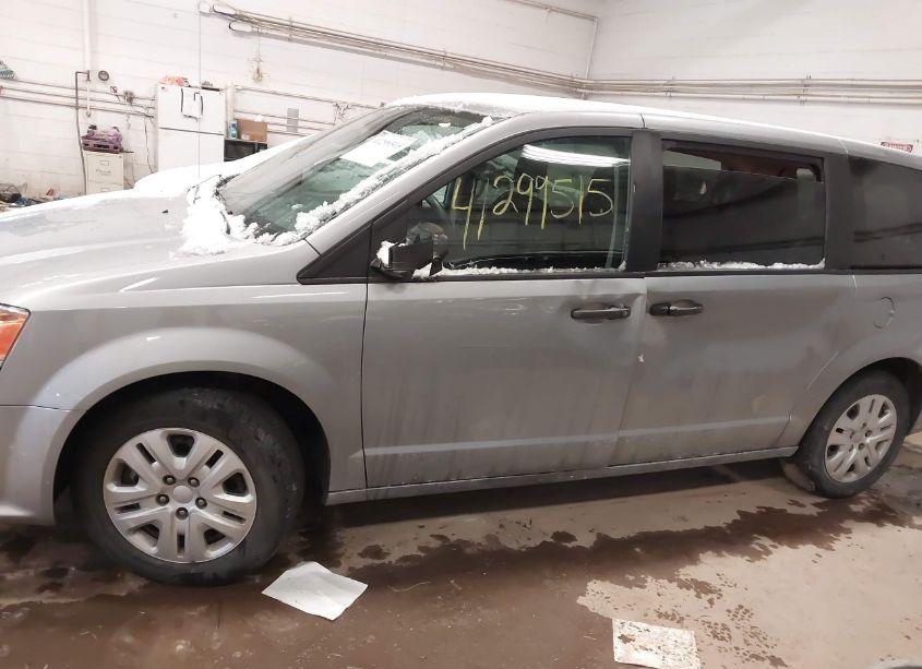 Photo 6 of 2019 Dodge Grand CARAVAN SE (VIN 2C4RDGBG0KR700026)