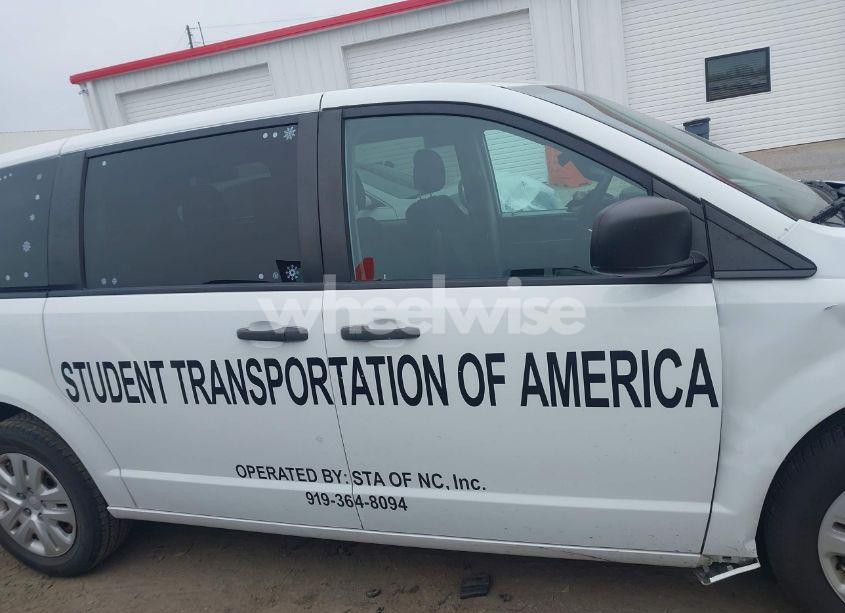 Photo 13 of 2019 Dodge Grand CARAVAN SE (VIN 2C4RDGBG0KR709972)