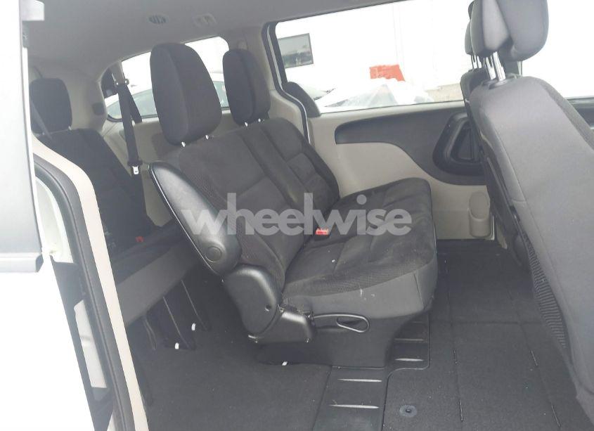 Photo 8 of 2019 Dodge Grand CARAVAN SE (VIN 2C4RDGBG0KR709972)