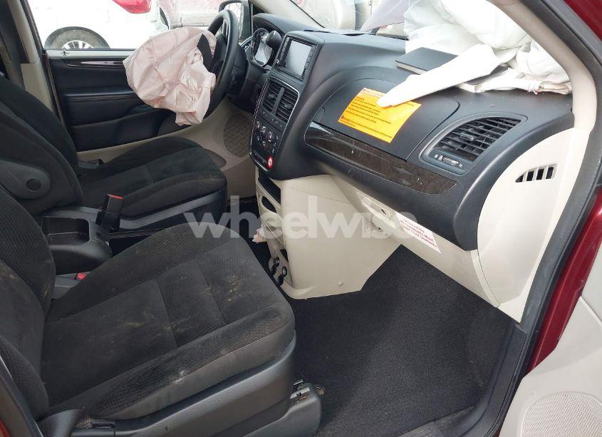 Photo 5 of 2019 Dodge Grand CARAVAN SE (VIN 2C4RDGBG0KR754684)