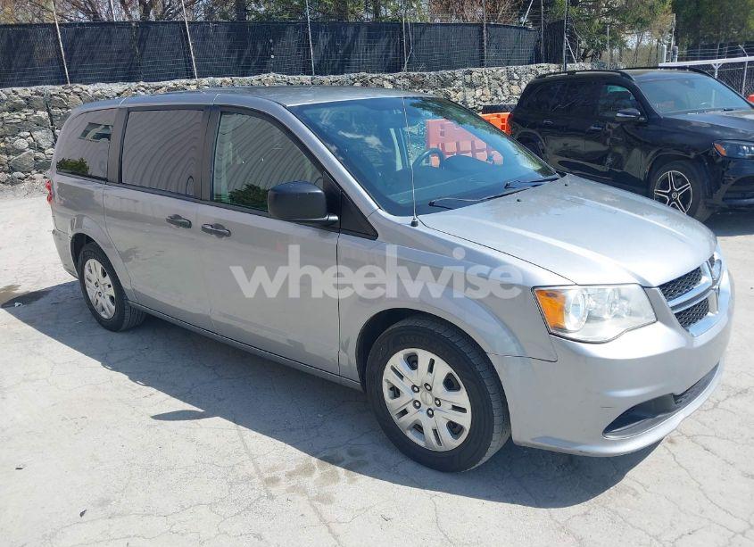 2019 Dodge Grand CARAVAN SE (VIN 2C4RDGBG0KR805228) main photo