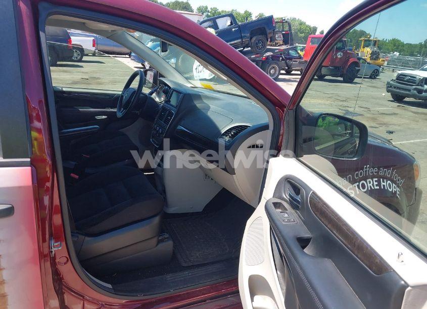Photo 5 of 2020 Dodge Grand CARAVAN SE (VIN 2C4RDGBG0LR155527)
