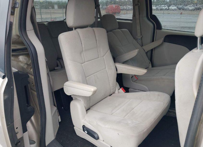 Photo 8 of 2013 Dodge Grand CARAVAN SE (VIN 2C4RDGBG1DR640650)