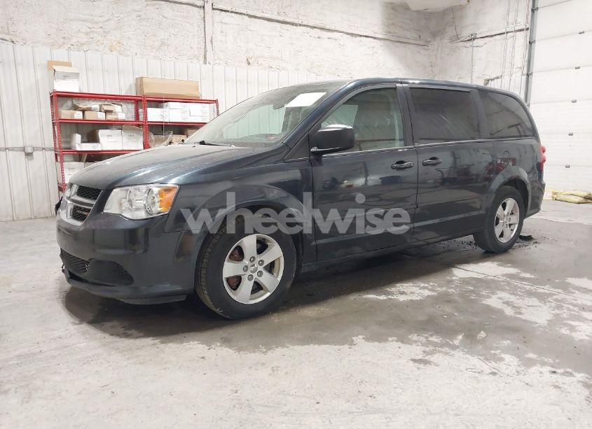 Photo 2 of 2013 Dodge Grand CARAVAN SE (VIN 2C4RDGBG1DR662759)