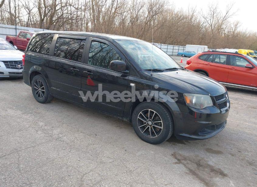 2014 Dodge Grand CARAVAN SE 30TH ANNIVERSARY (VIN 2C4RDGBG1ER362169) main photo