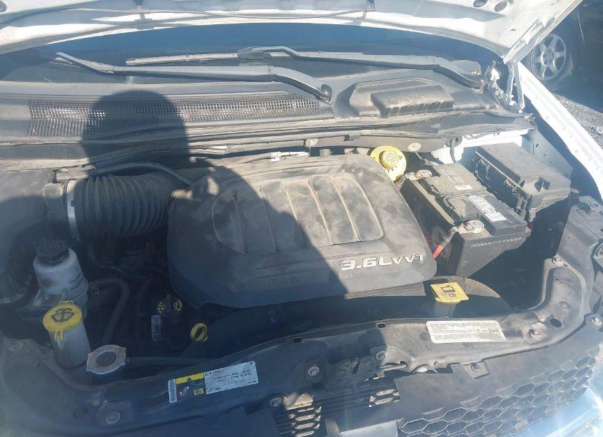 Photo 10 of 2014 Dodge Grand CARAVAN SE (VIN 2C4RDGBG1ER376539)