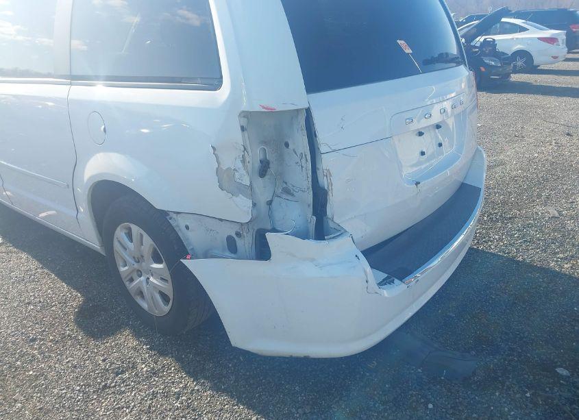 Photo 6 of 2014 Dodge Grand CARAVAN SE (VIN 2C4RDGBG1ER376539)