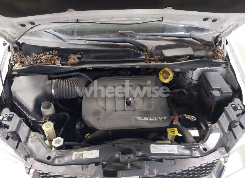 Photo 10 of 2014 Dodge Grand CARAVAN SE (VIN 2C4RDGBG1ER376847)