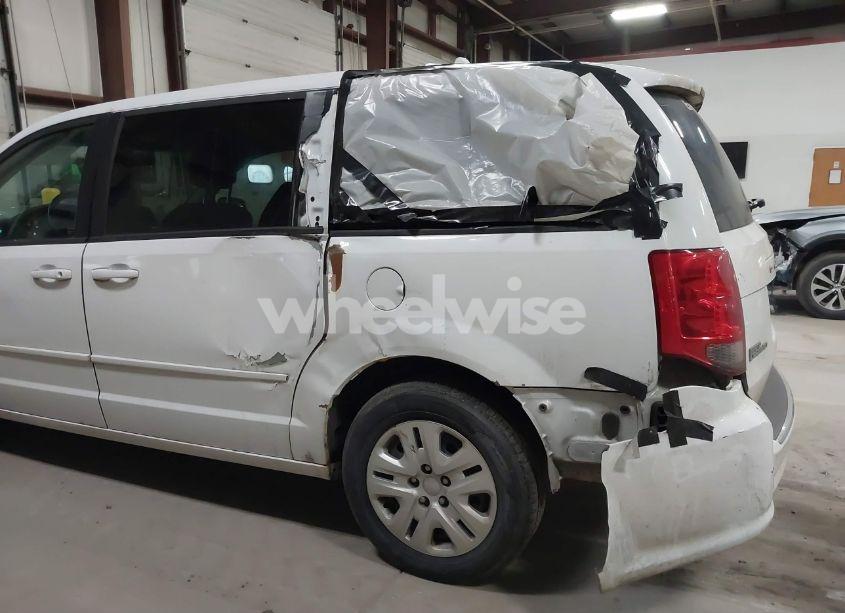 Photo 12 of 2014 Dodge Grand CARAVAN SE (VIN 2C4RDGBG1ER376847)