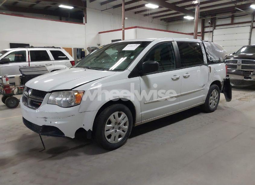 Photo 2 of 2014 Dodge Grand CARAVAN SE (VIN 2C4RDGBG1ER376847)