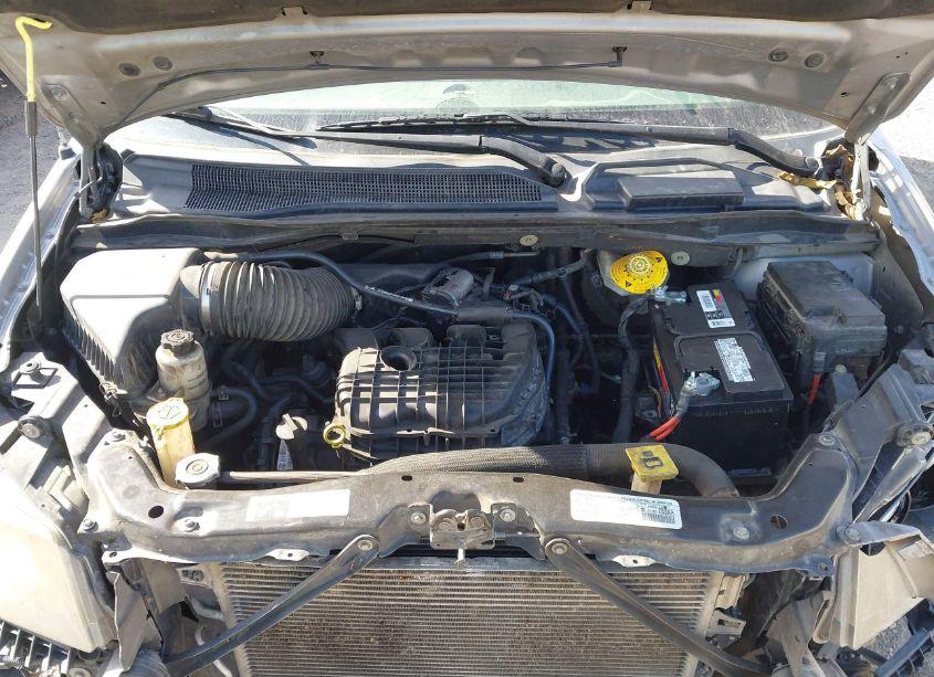 Photo 10 of 2014 Dodge Grand CARAVAN SE 30TH ANNIVERSARY (VIN 2C4RDGBG1ER406560)