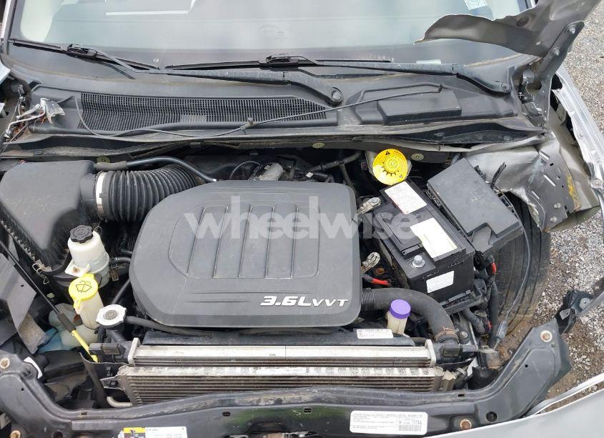 Photo 10 of 2015 Dodge Grand CARAVAN AMERICAN VALUE PKG (VIN 2C4RDGBG1FR543211)