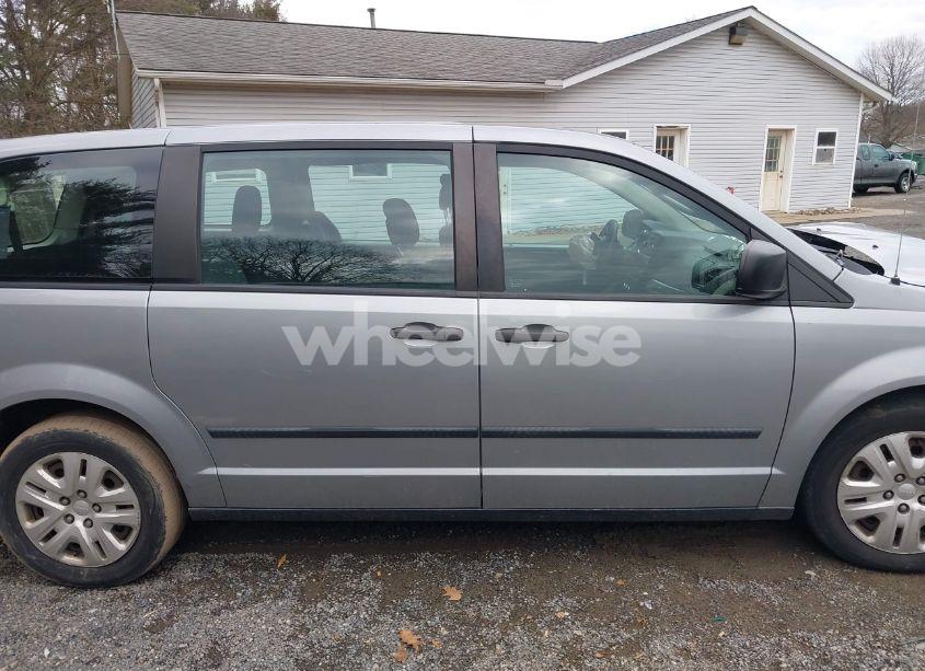 Photo 14 of 2015 Dodge Grand CARAVAN AMERICAN VALUE PKG (VIN 2C4RDGBG1FR543211)