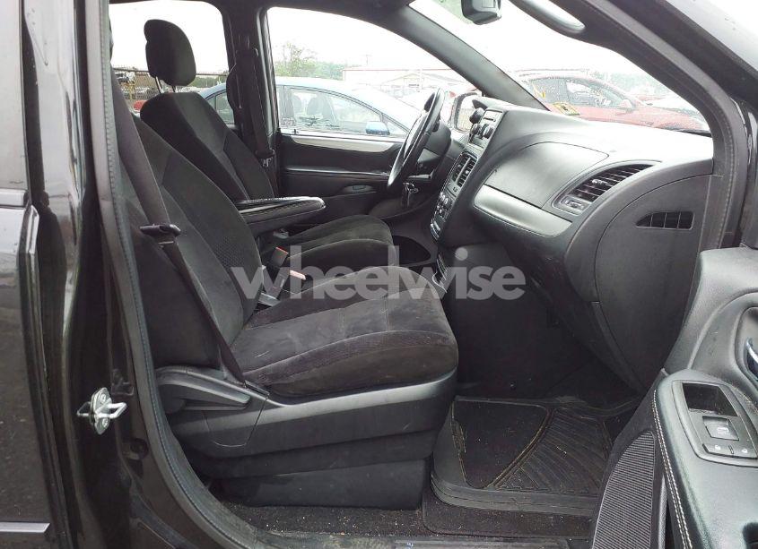 Photo 5 of 2015 Dodge Grand CARAVAN SE (VIN 2C4RDGBG1FR587323)