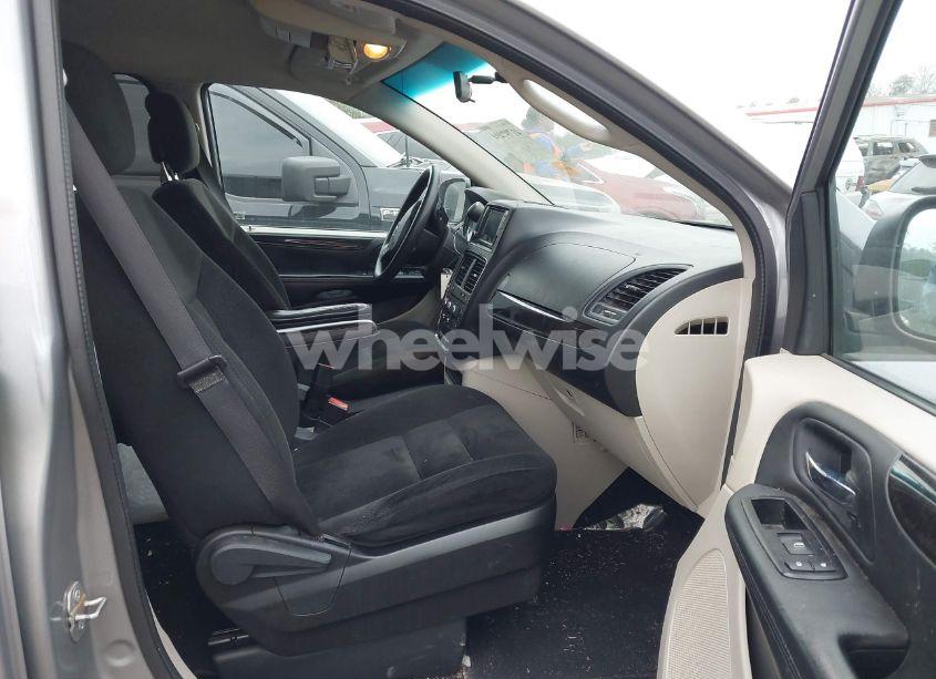 Photo 5 of 2015 Dodge Grand CARAVAN SE (VIN 2C4RDGBG1FR658004)