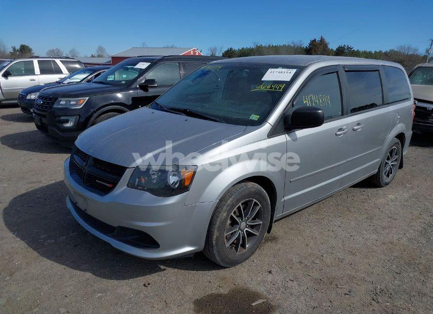Photo 2 of 2015 Dodge Grand CARAVAN SE (VIN 2C4RDGBG1FR668449)